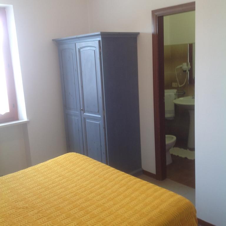 Hotel Il Sentiero Ostra Vetere Habitación foto